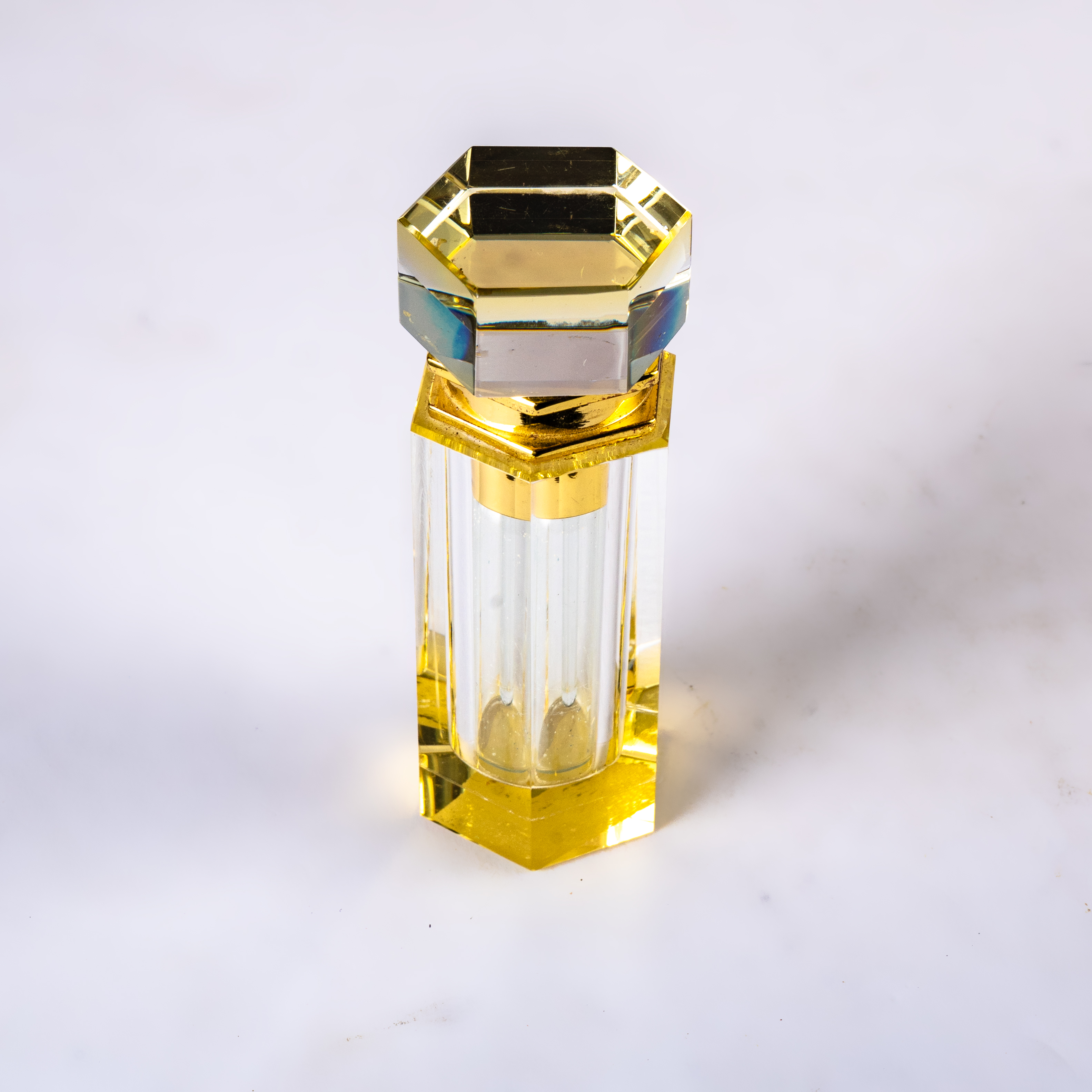 Smallbridge can be customized and wholesale perfume bottles Essential oil bottles Yellow crystal splicing metal accessories Small capacity 3ml, bottle weight 110g
