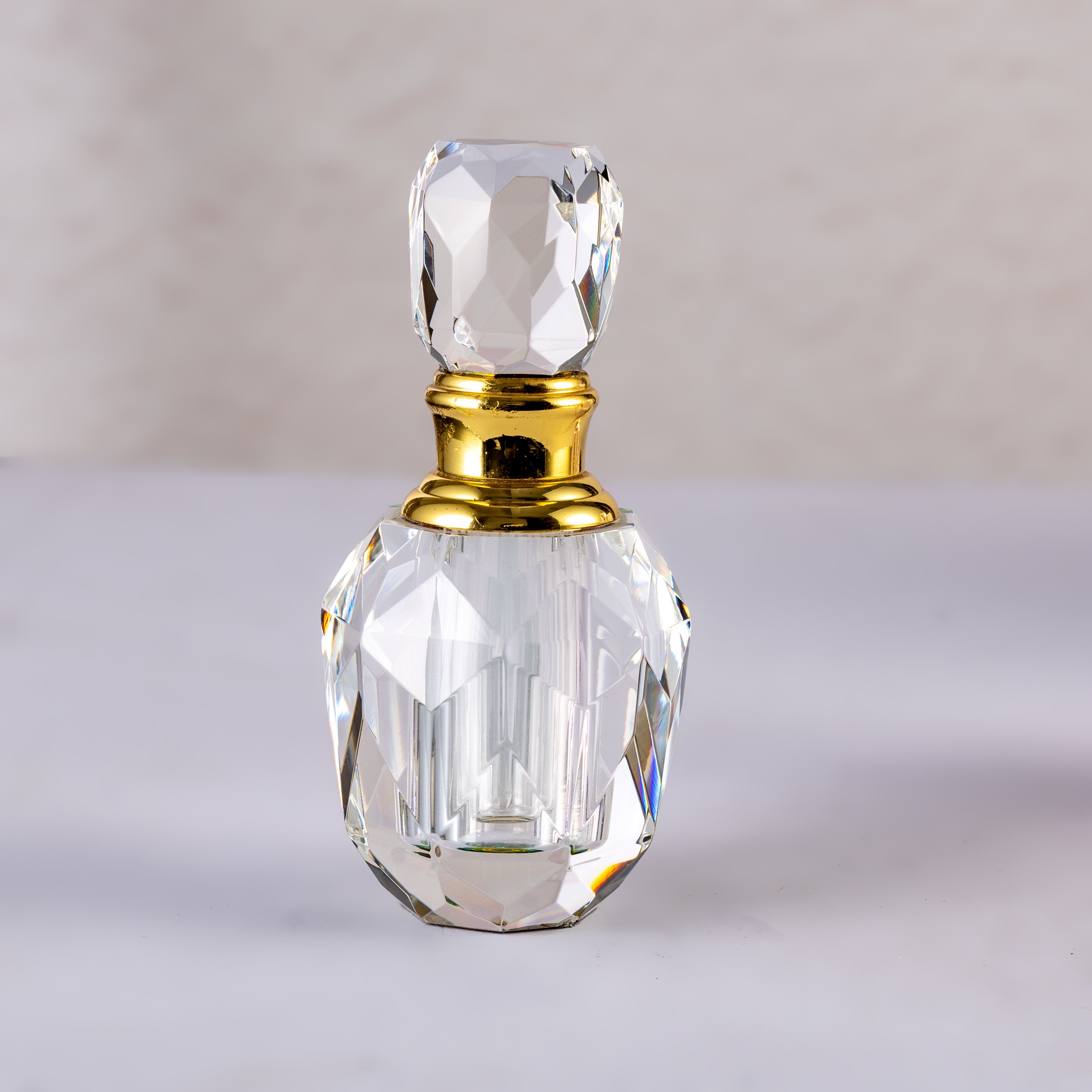 SmallBridge Luxury Crystal perfume Bottle Wholesale Pink and White Couple Essential Oil perfume Bottle with Water Dropping Stick for Personal Use