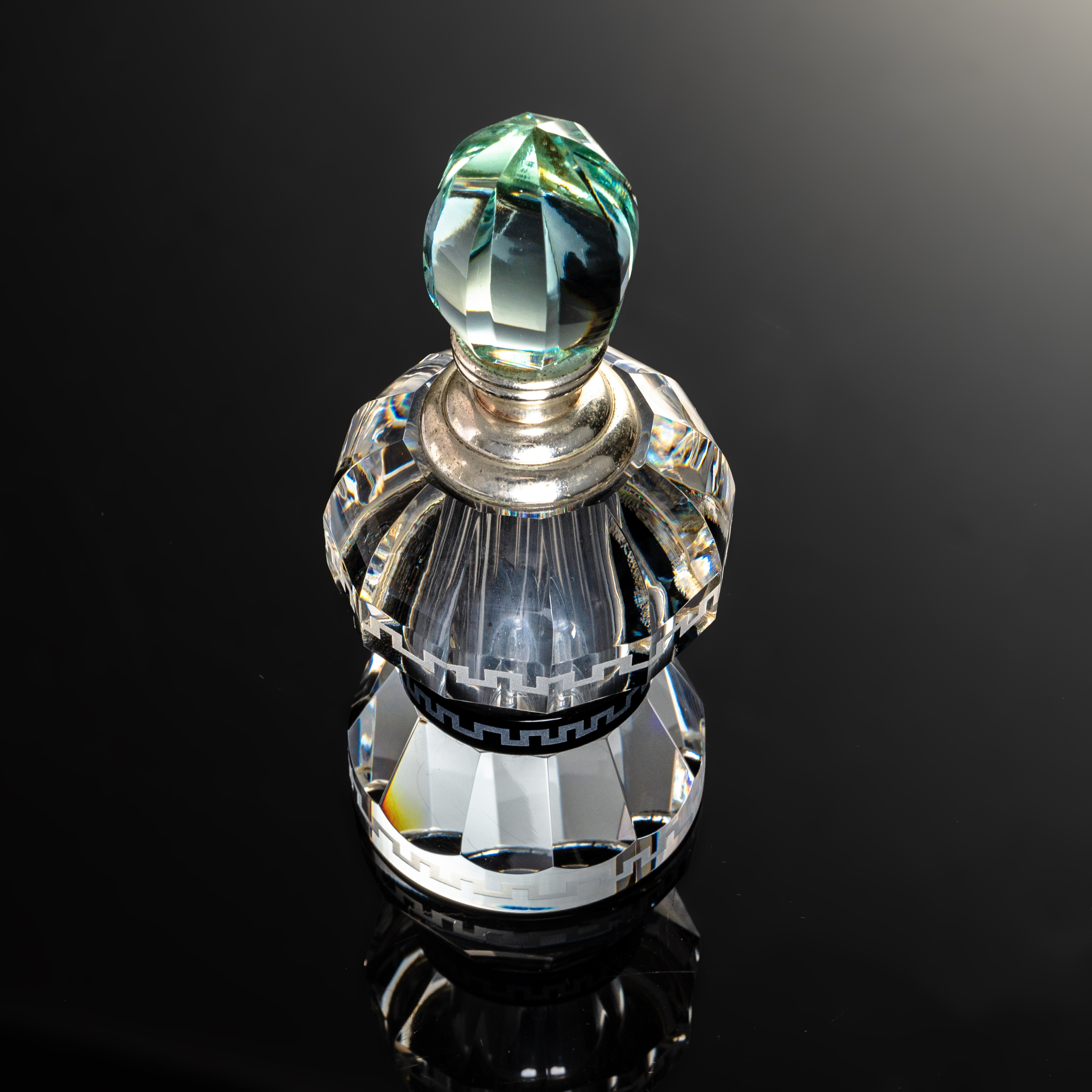 SmallBridge Crystal perfume Bottle Transparent surface sandblasting logo design is novel, customizable, and can be delivered wholesale for personal use Preferred bottle body 284g.6ml