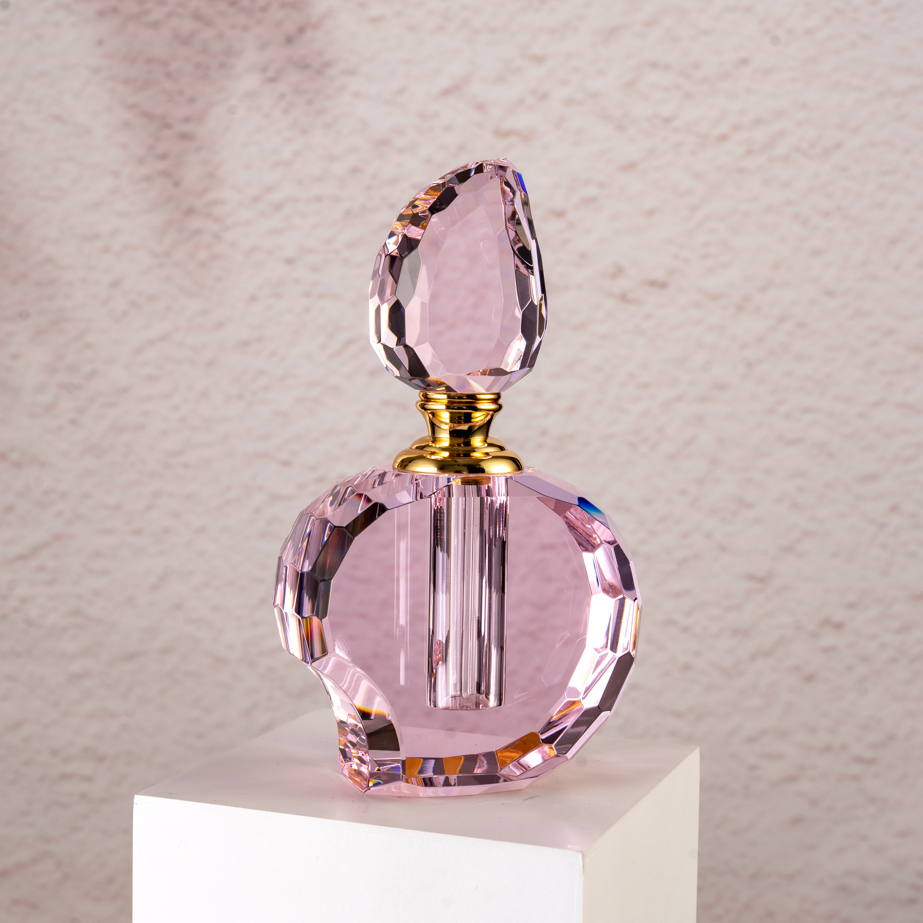 SmallBridge Crystal New Product Pink Half Apple perfume Bottle Customizable perfume Bottle Essential Oil Bottle Empty Bottle Gift Gift Premium Product