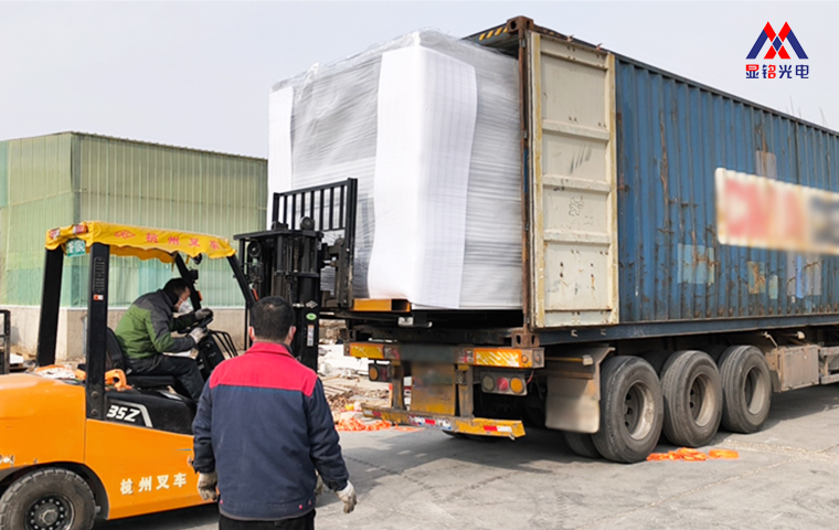 Laser equipment has been delivered to the Middle East.jpg