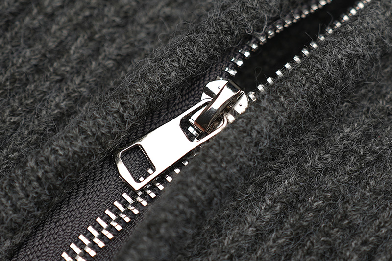 https://shopcdnalpha.grainajz.com/category/349430/4527/34e6dafaf9d12432f103dd1ad2ebf36d/9-Zipper.jpg