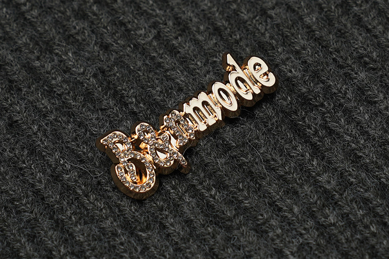 https://shopcdnalpha.grainajz.com/category/349430/4527/699905c5f1888df53e25373159744496/8-Brooch.jpg