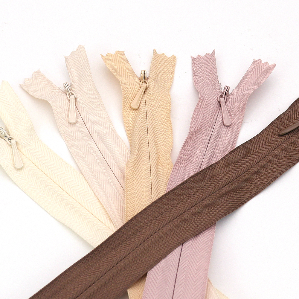 Custom Pastel Nylon Coil Apparel Zippers