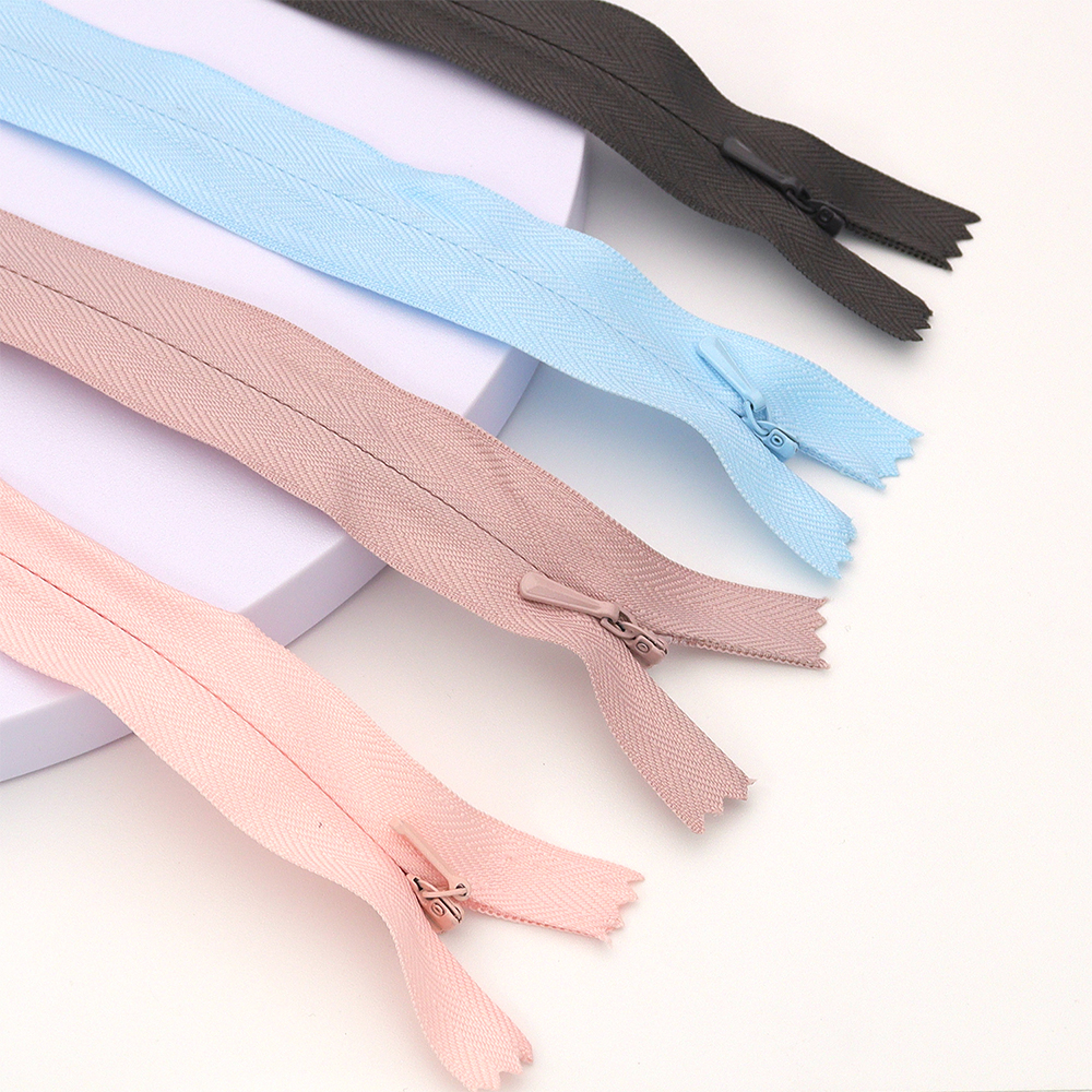 Custom Pastel Nylon Coil Apparel Zippers