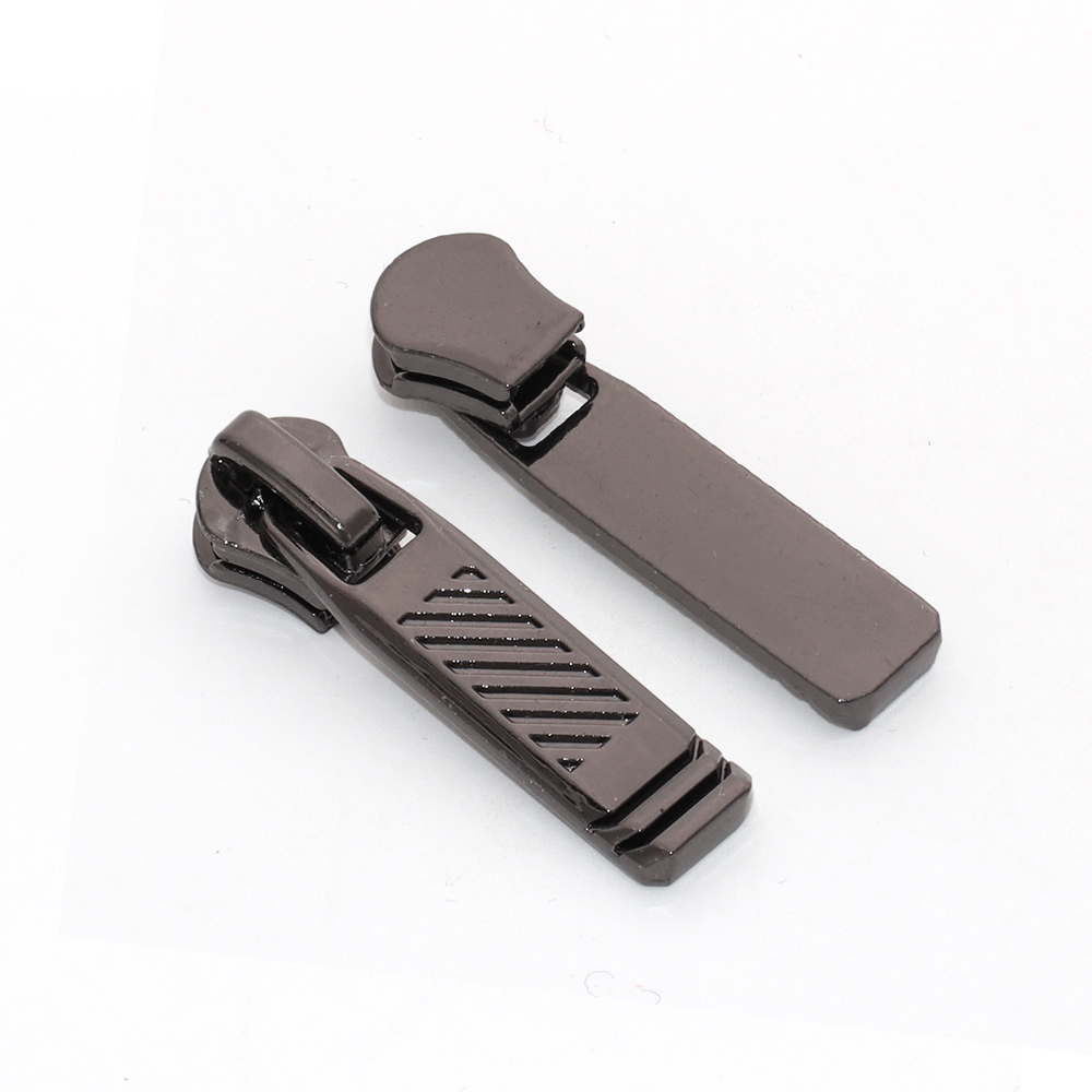 Evaluating the Quality of Metal Zipper Pullers for Bulk Orders