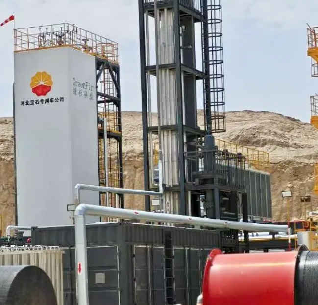 محطات الغاز الطبيعي المسال المركّبة على منصات متحركة