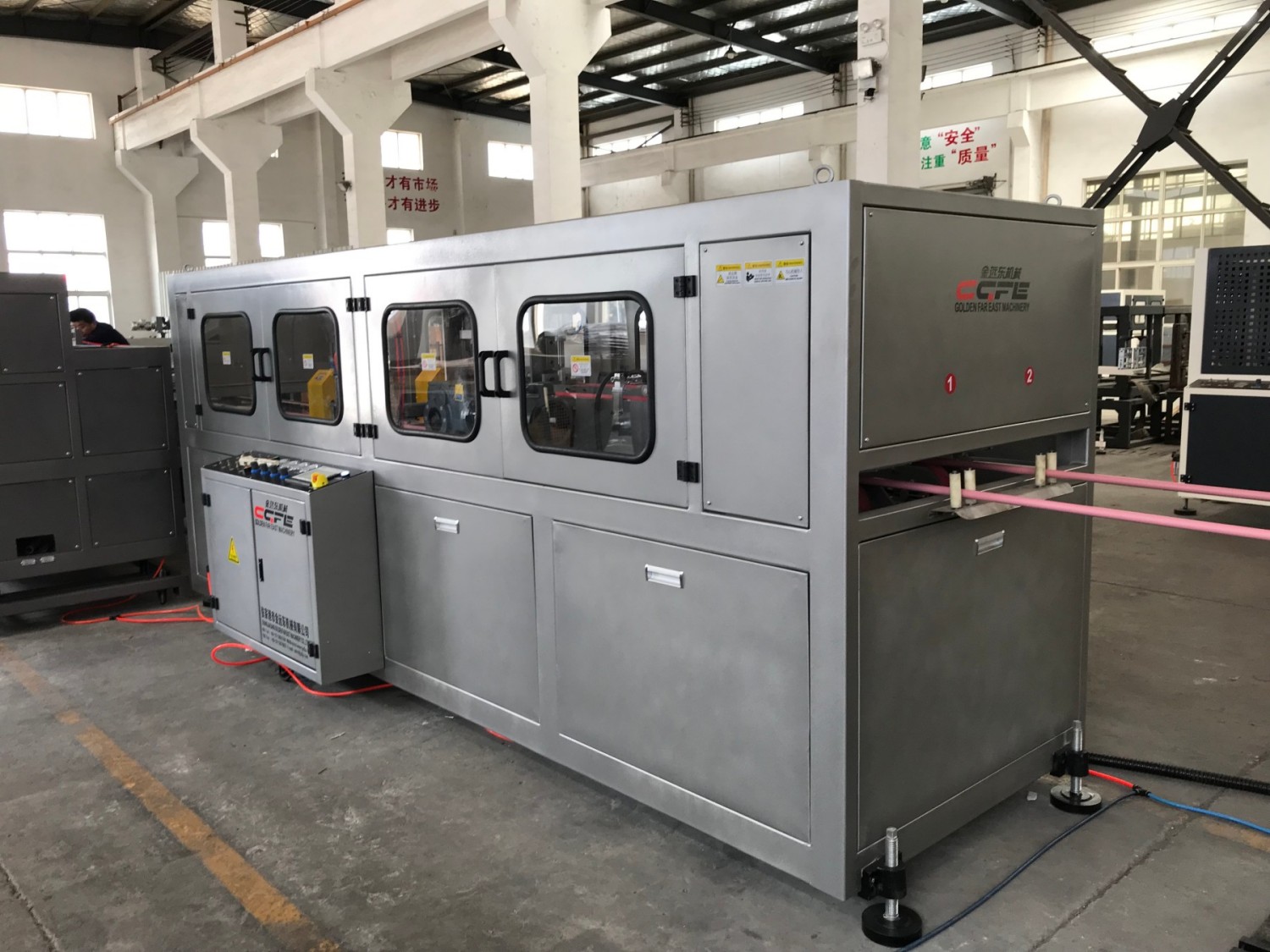 4. haul-offs & cutting machine.jpg