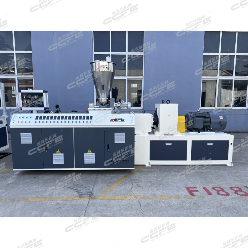 linha de produção de painel em telha de PVC 600