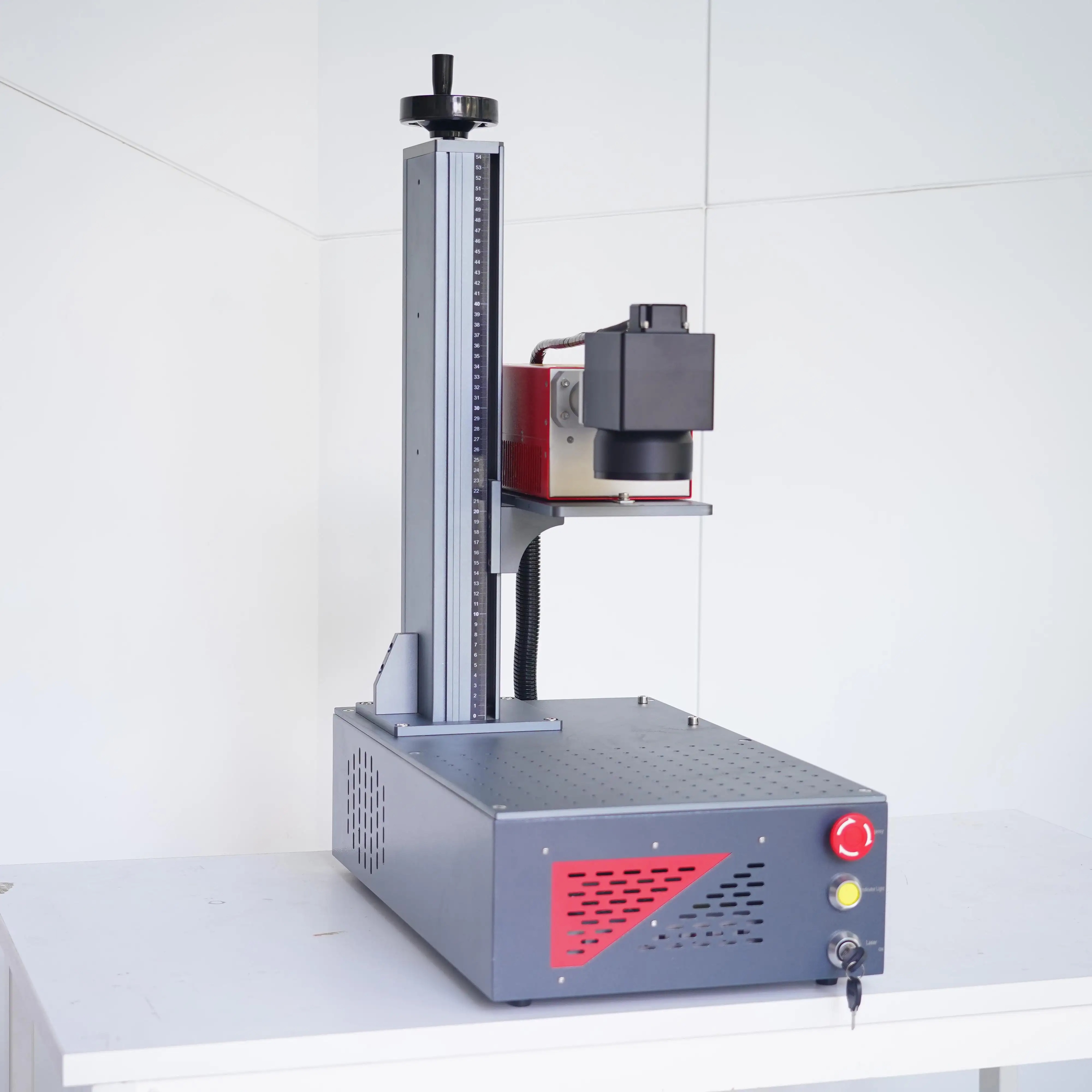 imgi_13_Desktop-Compact-Air-cooled-UV-laser-marking-machine-1 (6).jpg