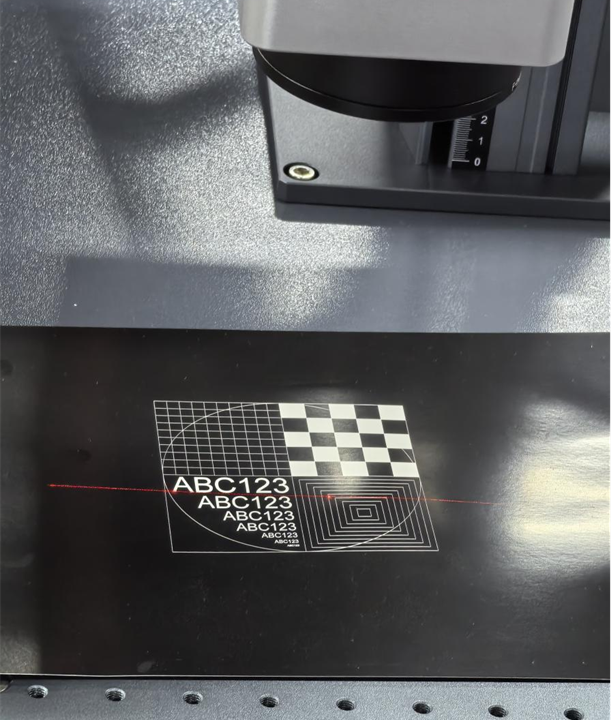 Warum ist eine Laserbeschriftungsmaschine ideal für Hochgeschwindigkeits-Metalletikettierung?