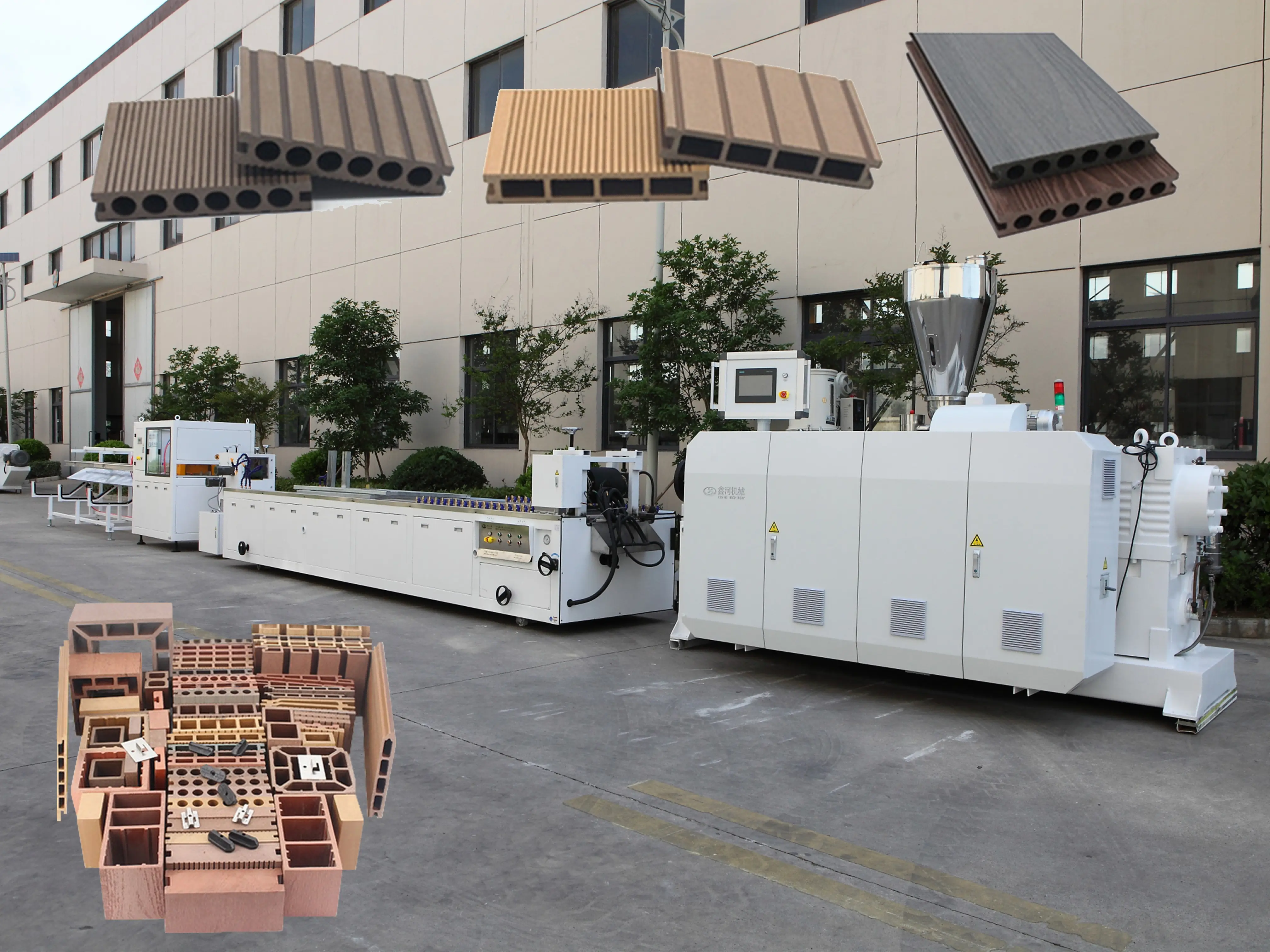 ¿Cuál es el principio de la máquina que utiliza productos PE reciclados para producir paneles de vallas de suelo para exteriores?