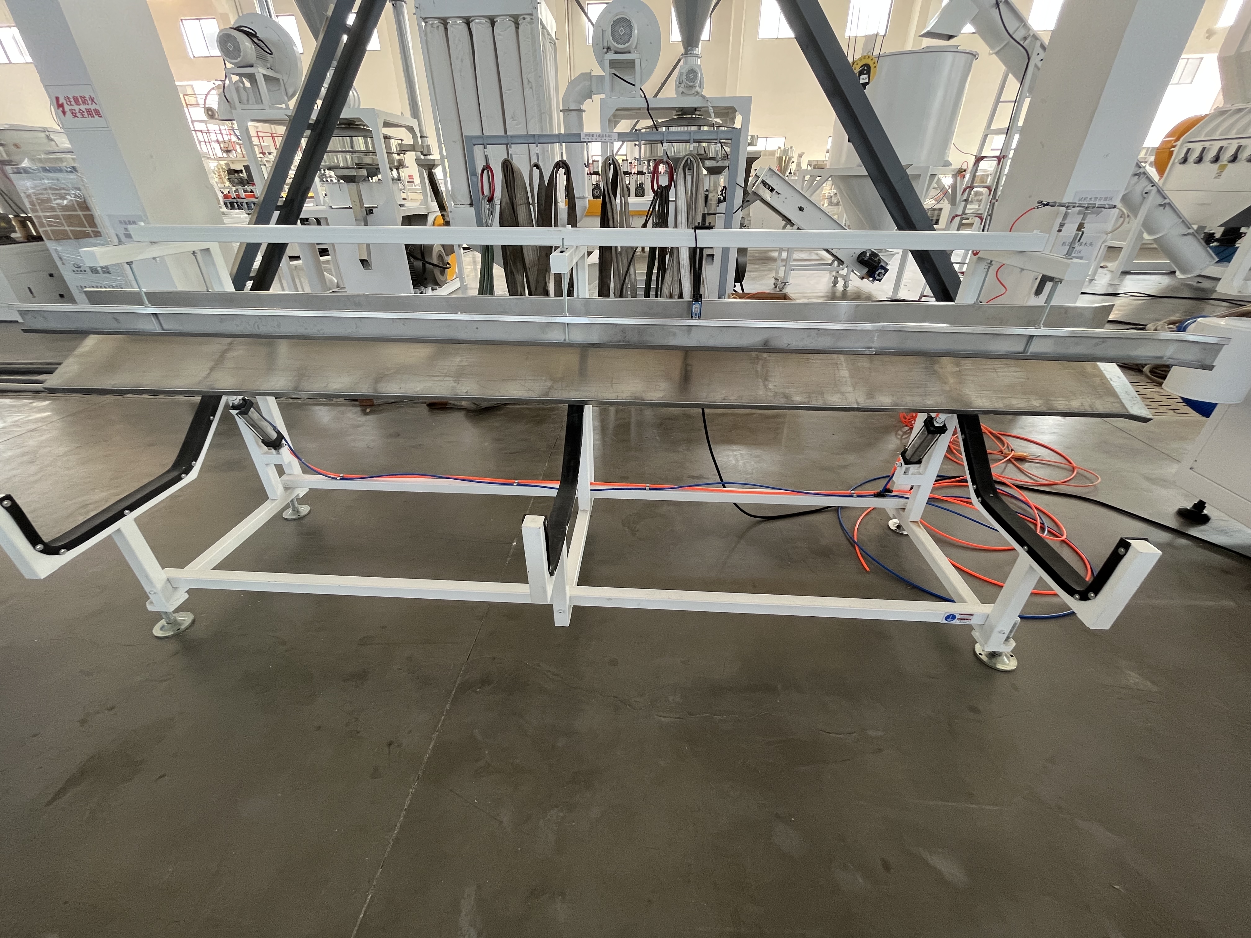 Painel de Revestimento de Parede PVC Grade de Painéis da Grande Muralha Linha de Produção