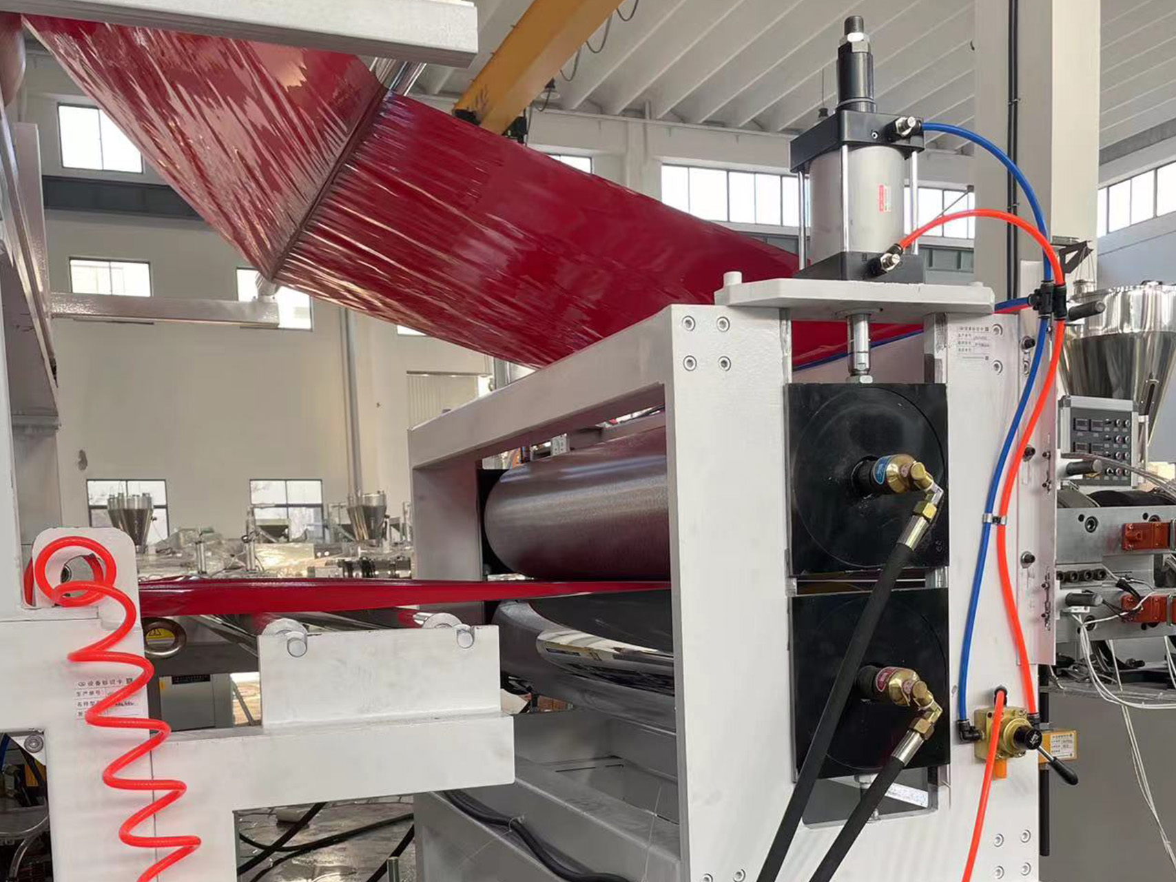 Tablero Corrugado de PVC de Capa Única o Múltiple con Aislamiento Térmico Teja de Techo para Máquinas