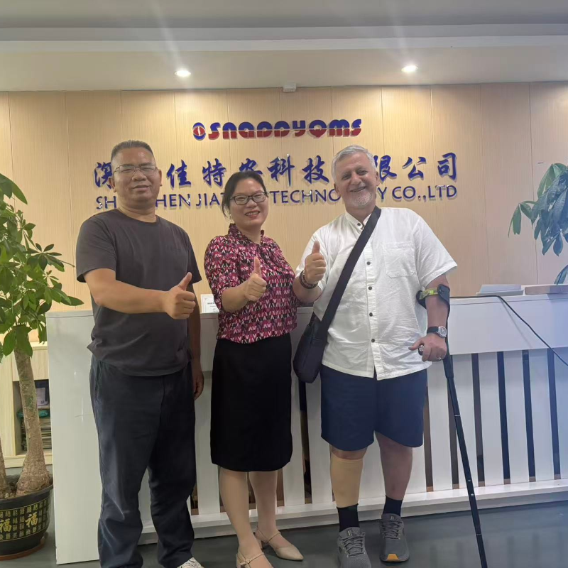 Global Partners Visit Jiatean: New and Long-Term Clients Experience Our Latest Display Solutions