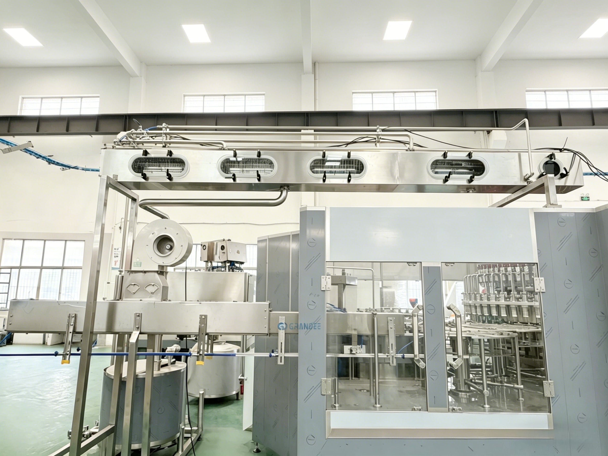 How Efficient Bottle Rinsing Filling Capping Machines Improve Production