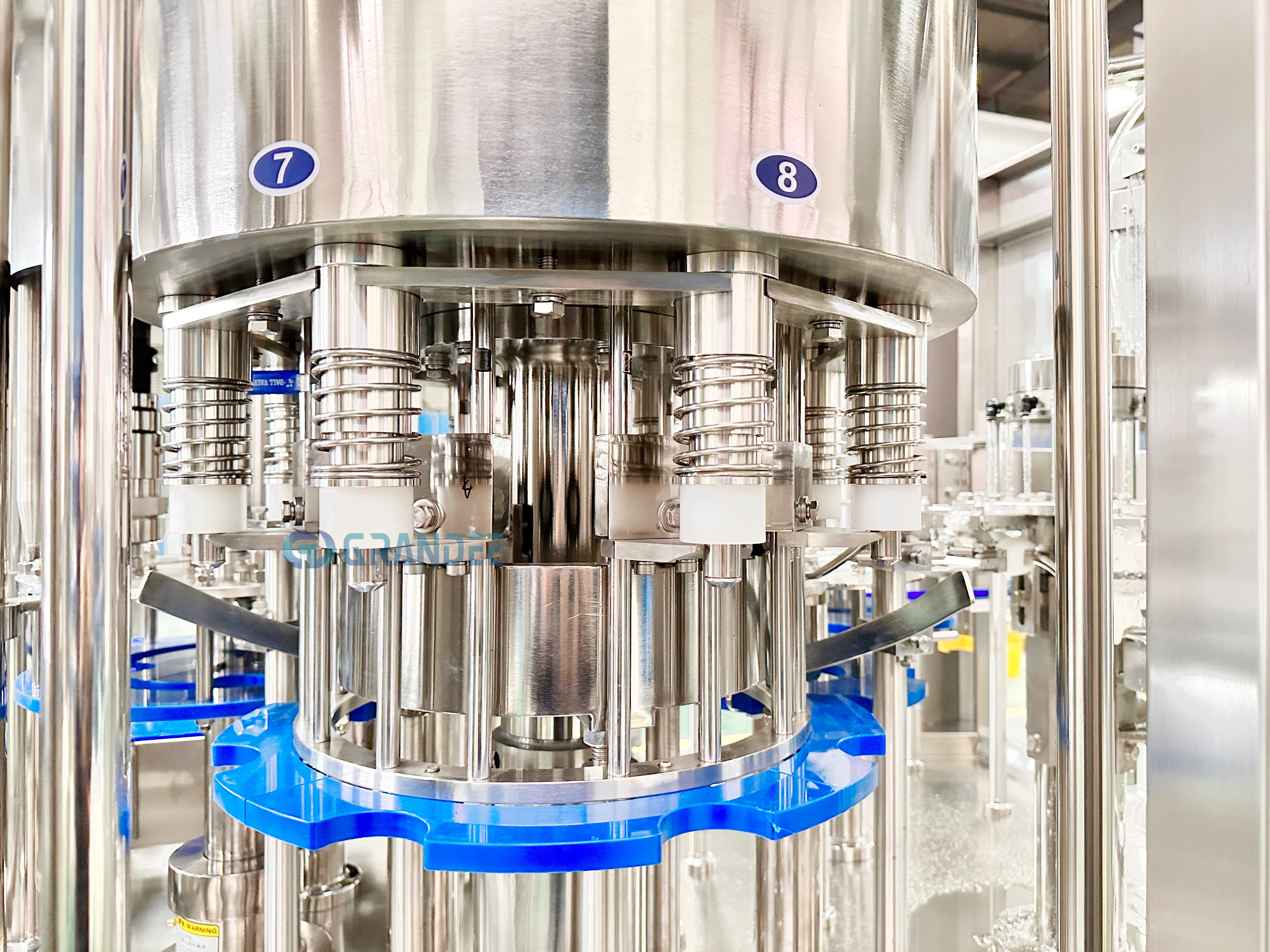 How to Choose the Right Small Scale Water Bottling Equipment for Your Business