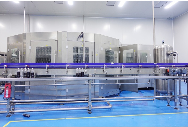 High Speed Automatic Carbonated CSD Soft Drink Combiblock Blowing Filling Capping Machine Line