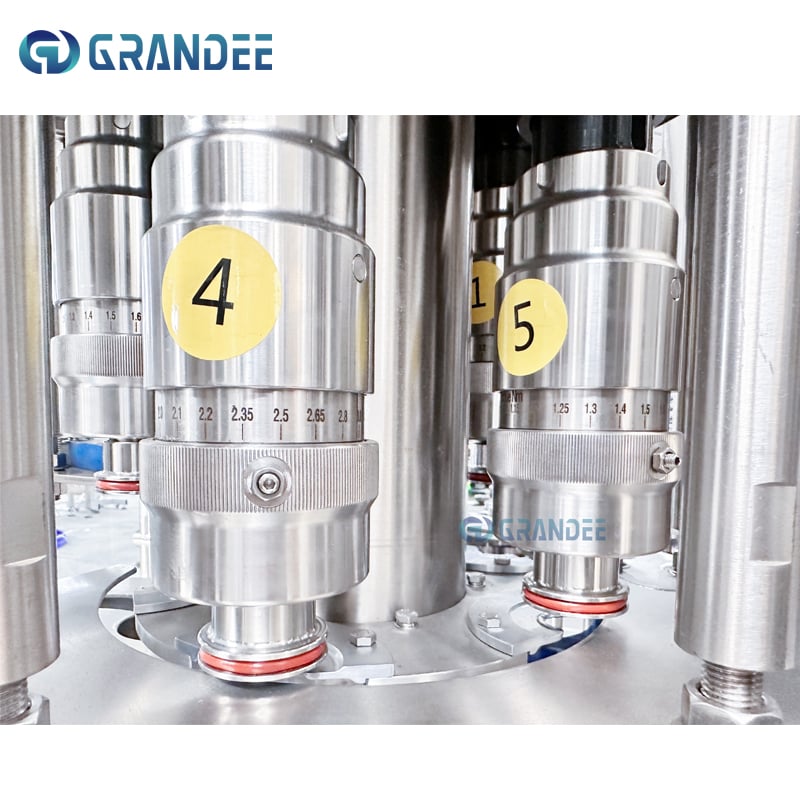 Common Usage Issues with Water Bottle Sealing Machines and How to Fix Them
