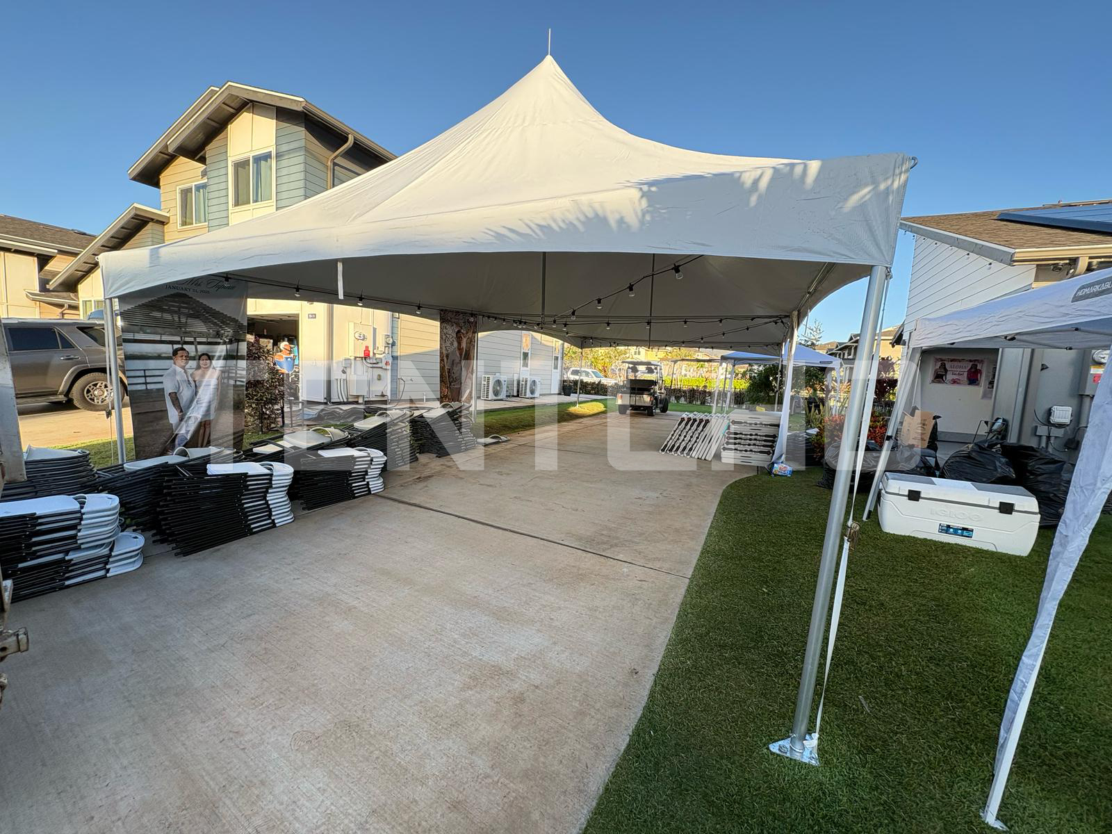 Hawaii High Peak Tent