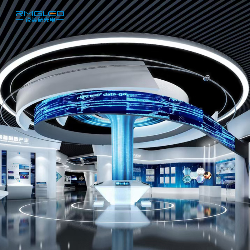 ค้นพบอนาคตของเทคโนโลยีหน้าจอพร้อมมอนิเตอร์ LED โค้ง