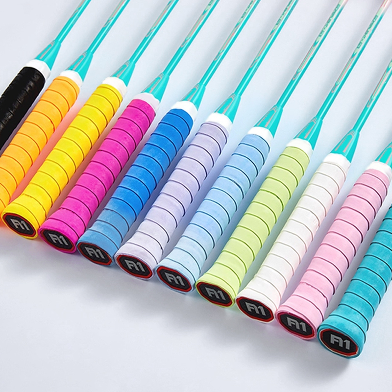 What Makes a Badminton Grip Ideal for Competitive Players?
