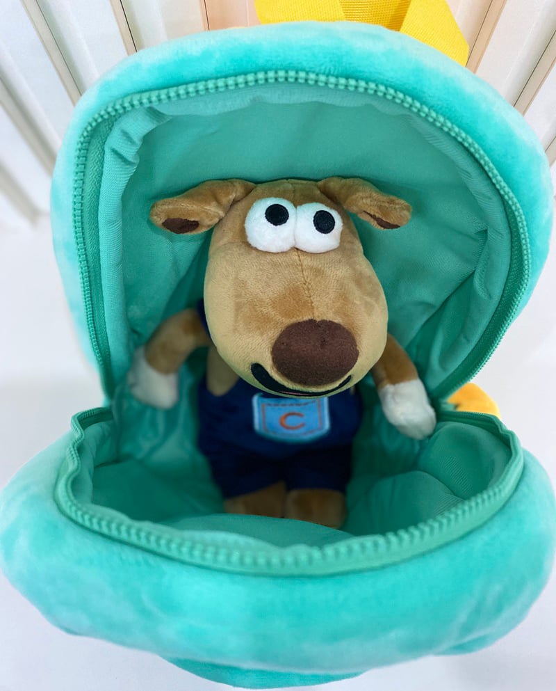 How Plush Backpack Materials Impact Performance and Safety