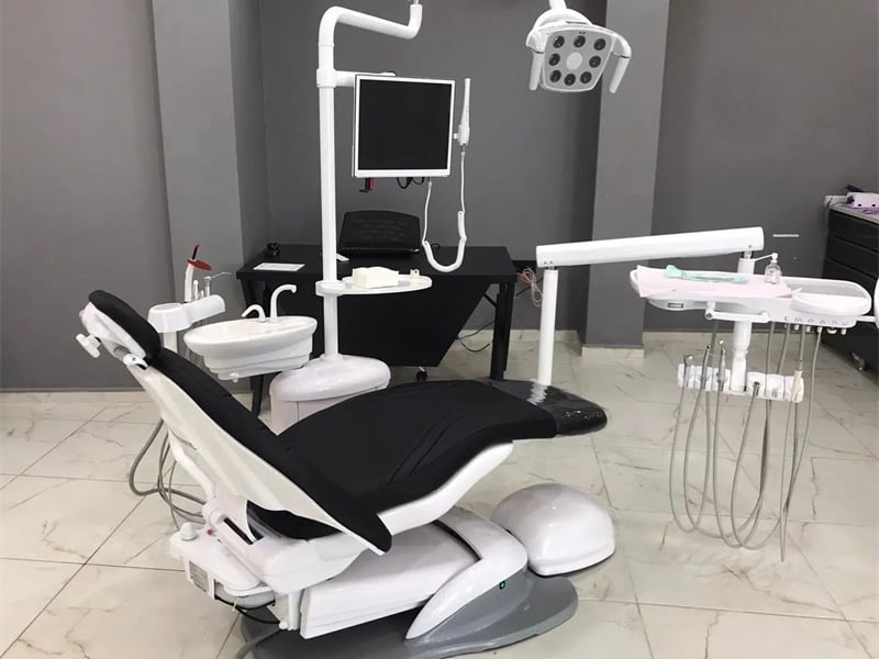 Chaise de style américain : conception véritablement ambidextre
