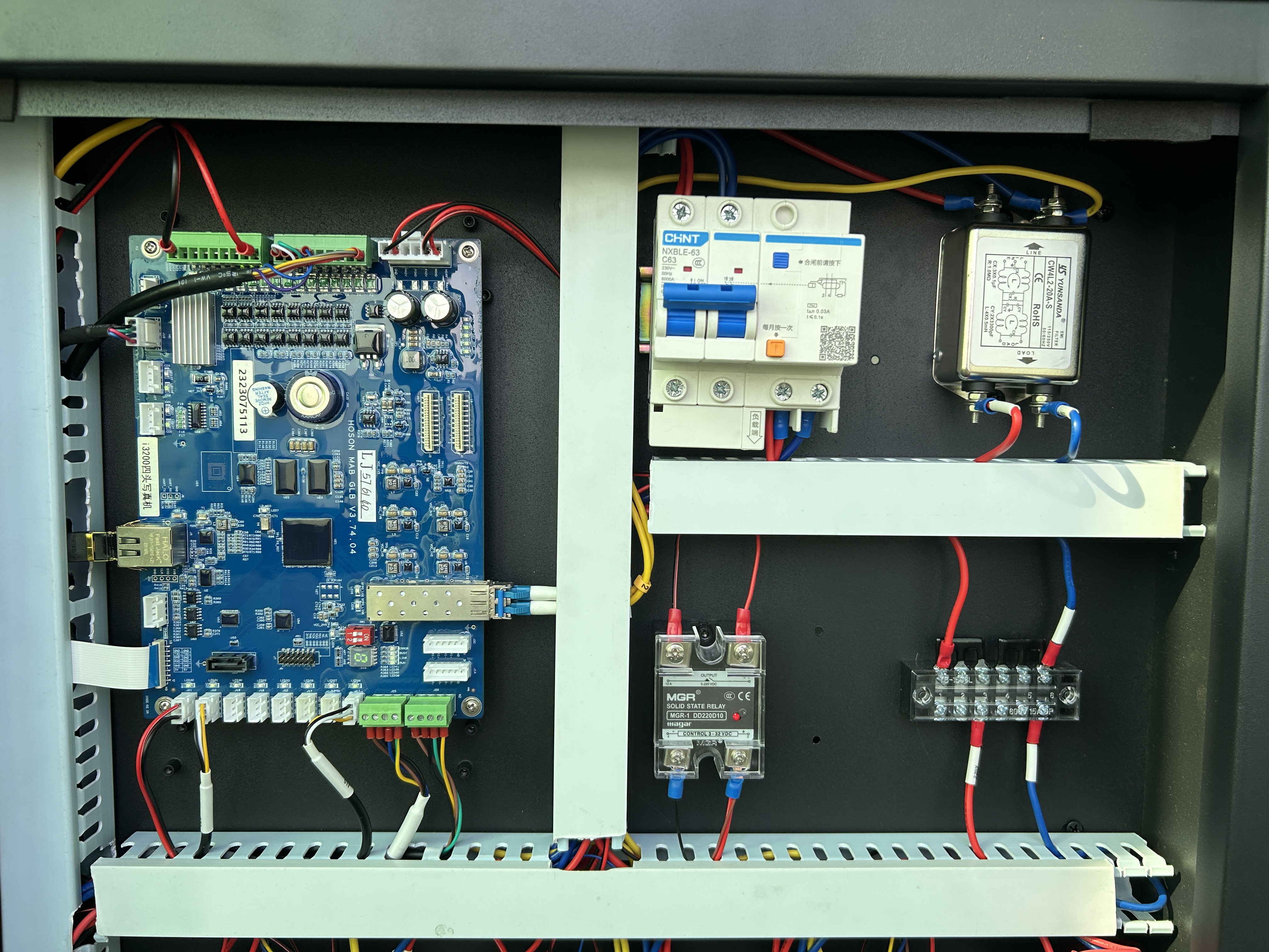 1.8m UV hybrid printer（4pcs） factory