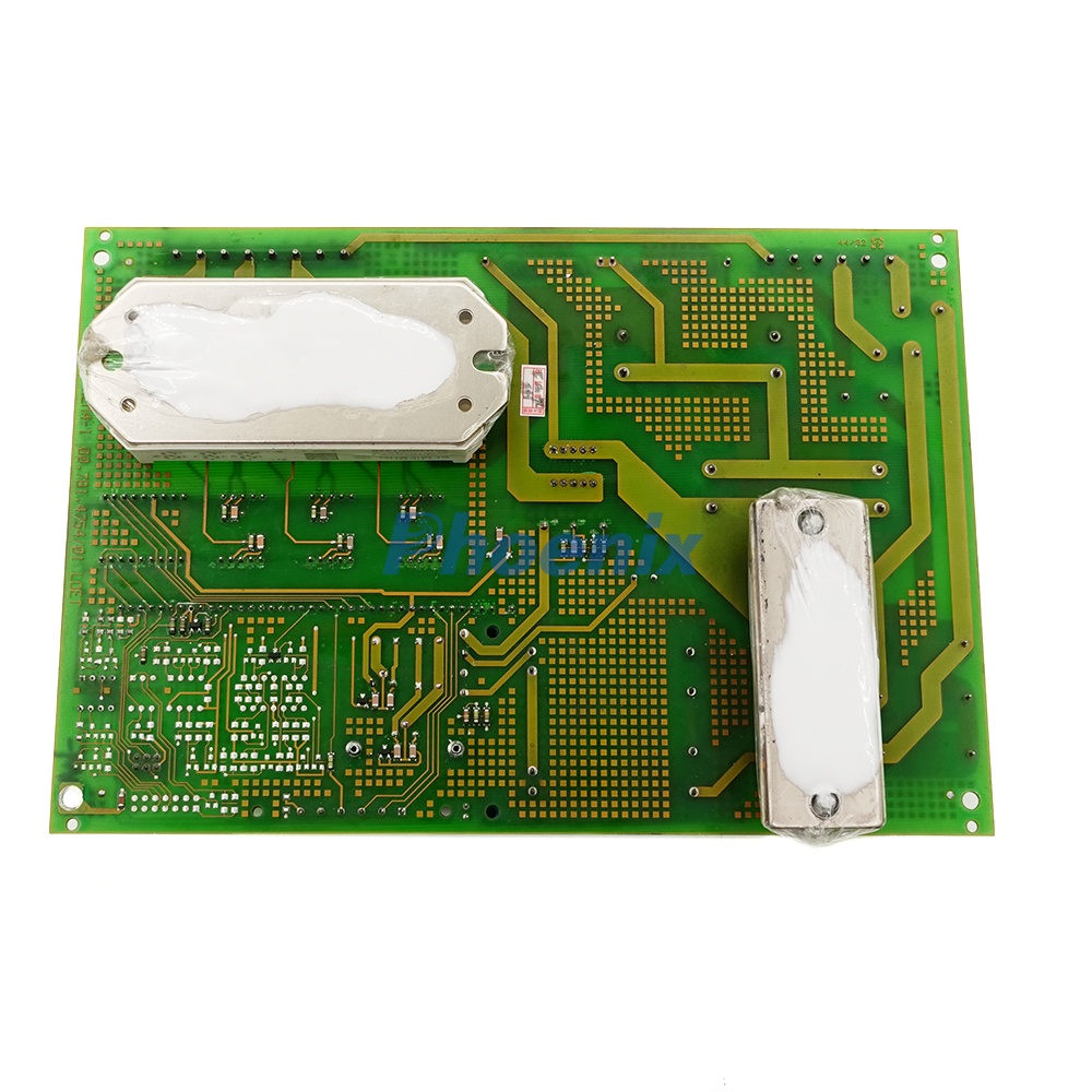 2(53b7160383).jpg