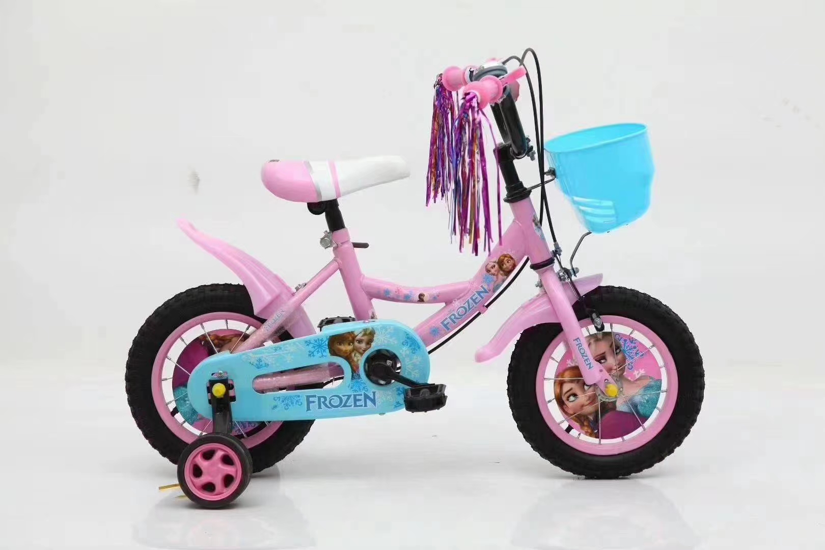 Discover the benefits of using stabilisers on childs bikes
