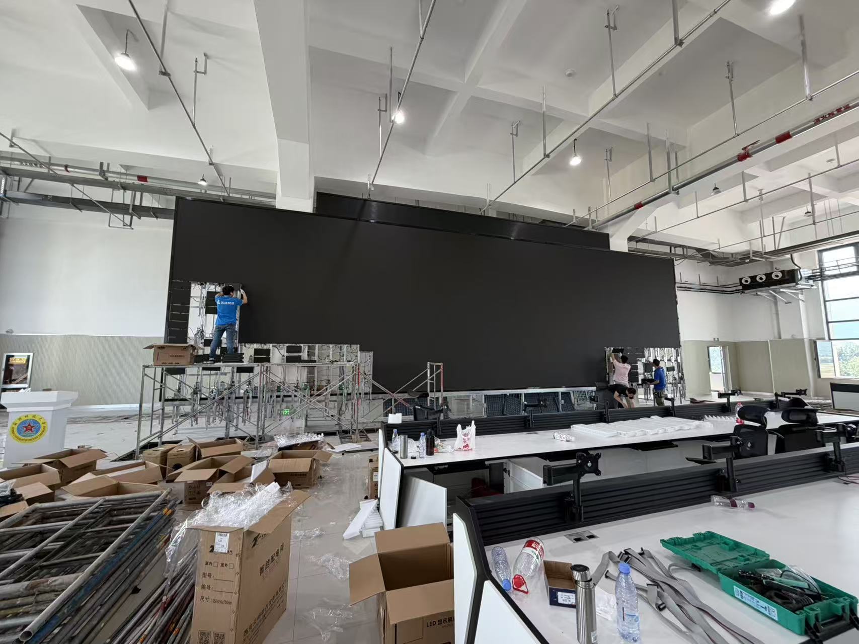 68-sqm-P1-25-fine-pitch-LED-display-installation-at-national-command-center