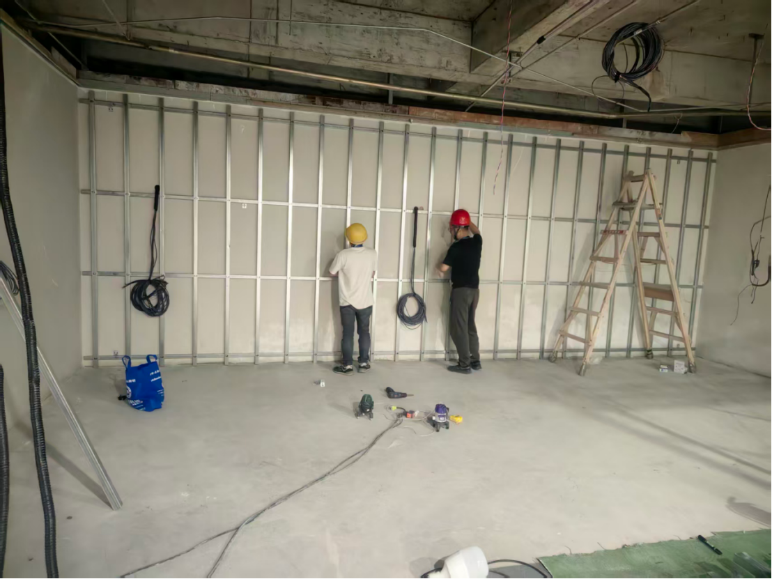 Adjusting the structural alignment for the side and ceiling LED screens of the CAVE system