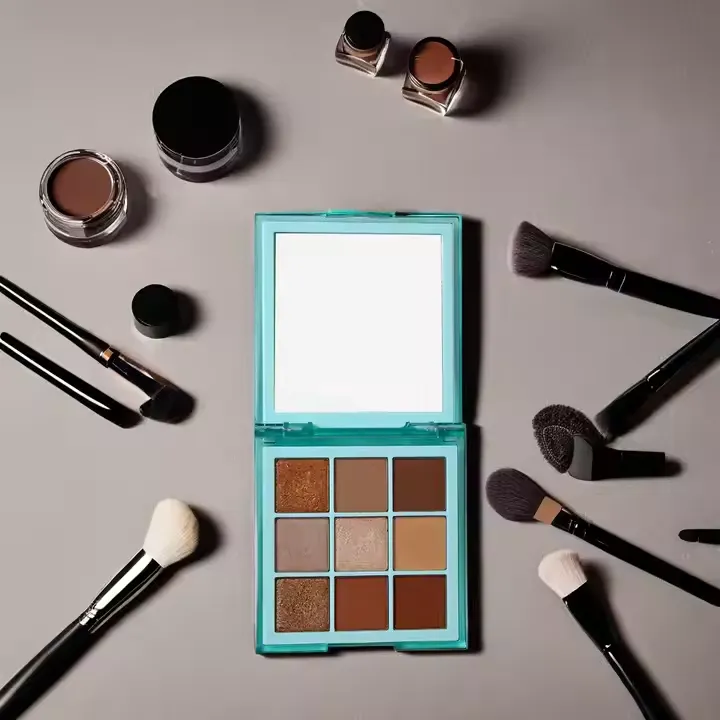 Color Fusion: The Art of Eyeshadows in Creating Unique Eye Makeup