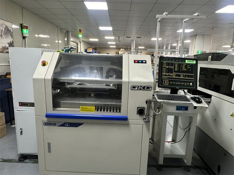 New Machine High Technology SMT Enter into Our Factory !!