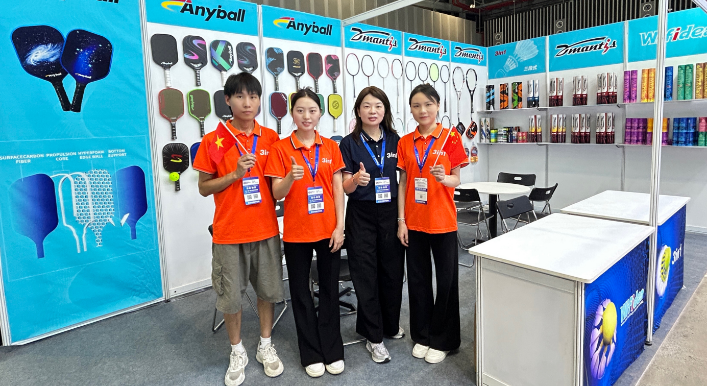 Büyük Bir Başarı: Dmantis Markası, Vietnam Fuarı'nda Yaratıcı 3in1 Şütelik ve Pickleball Mükemmelliğiyle Parladı