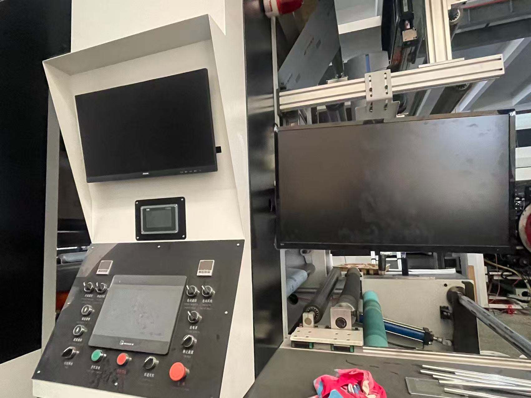 Why is semi servo flexo printing machine more cost effective for factories?