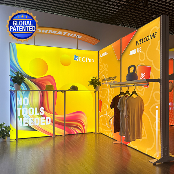 backlit trade show display booth.jpg