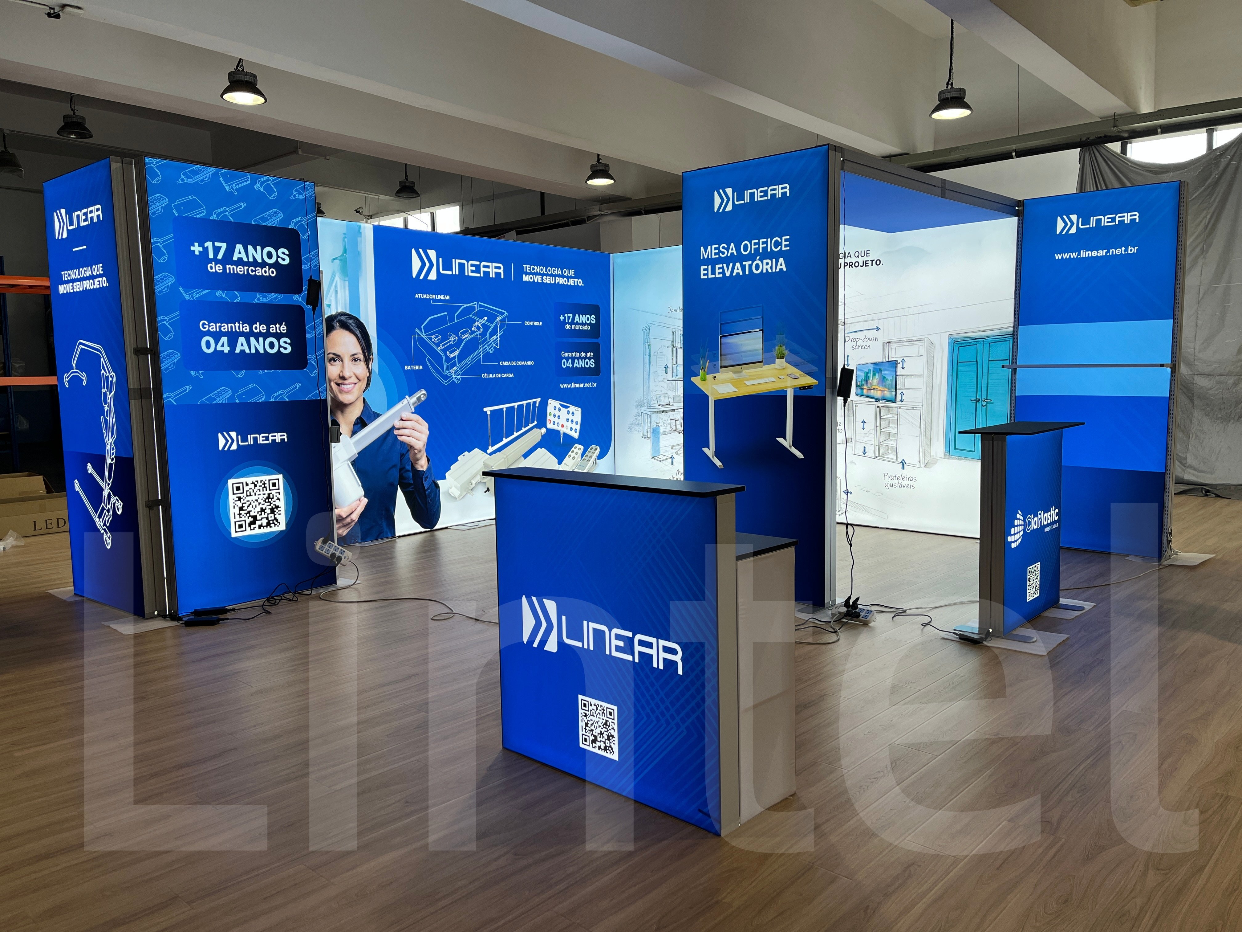 Real Case: Lintel 6×6m (20×20ft) Large Modular LED Light Box Booth Solution