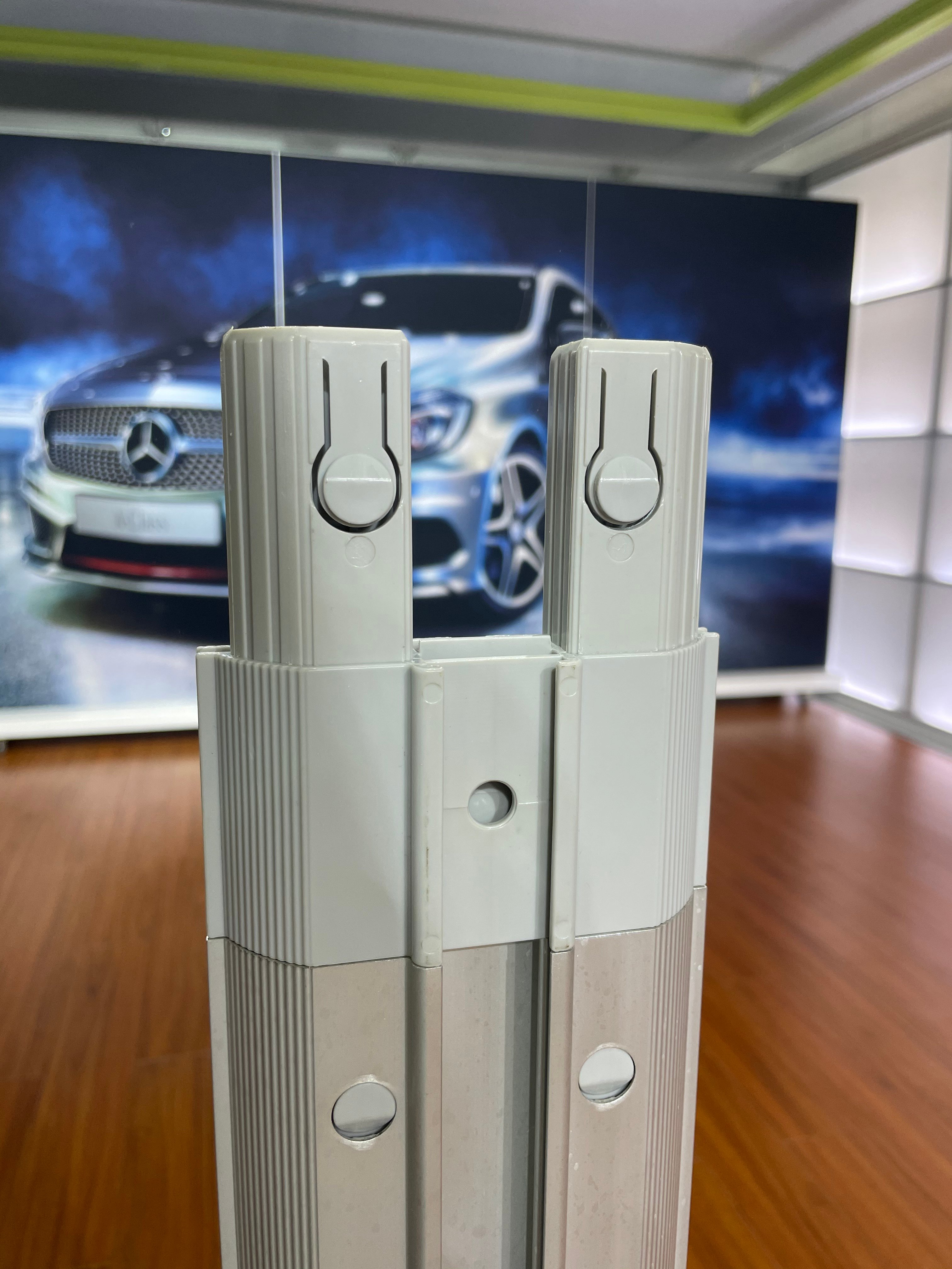 Lintel 120mm Aluminum frame light box structure.JPG