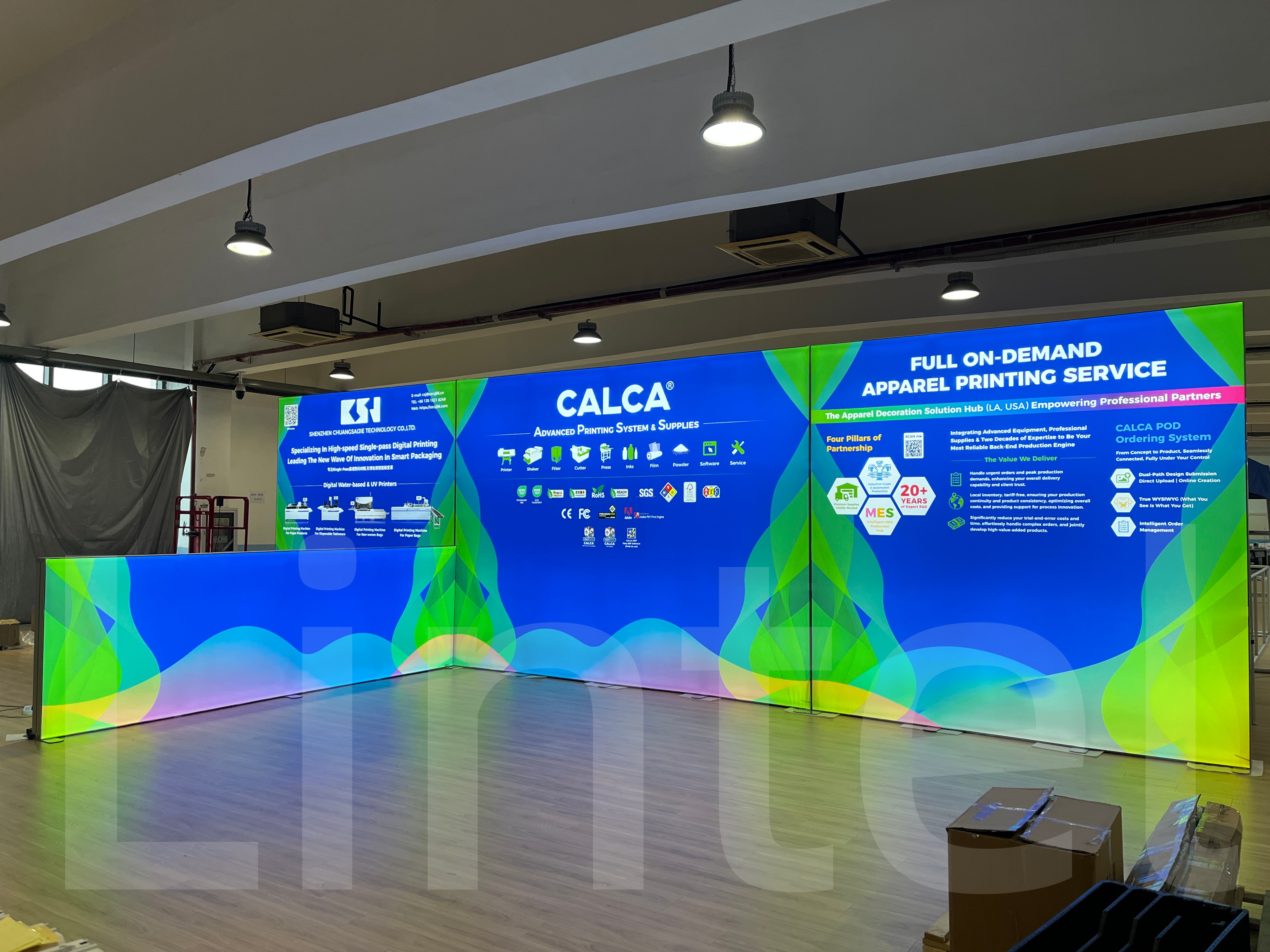 9m modular fabric light box + 4m light box partition.jpg