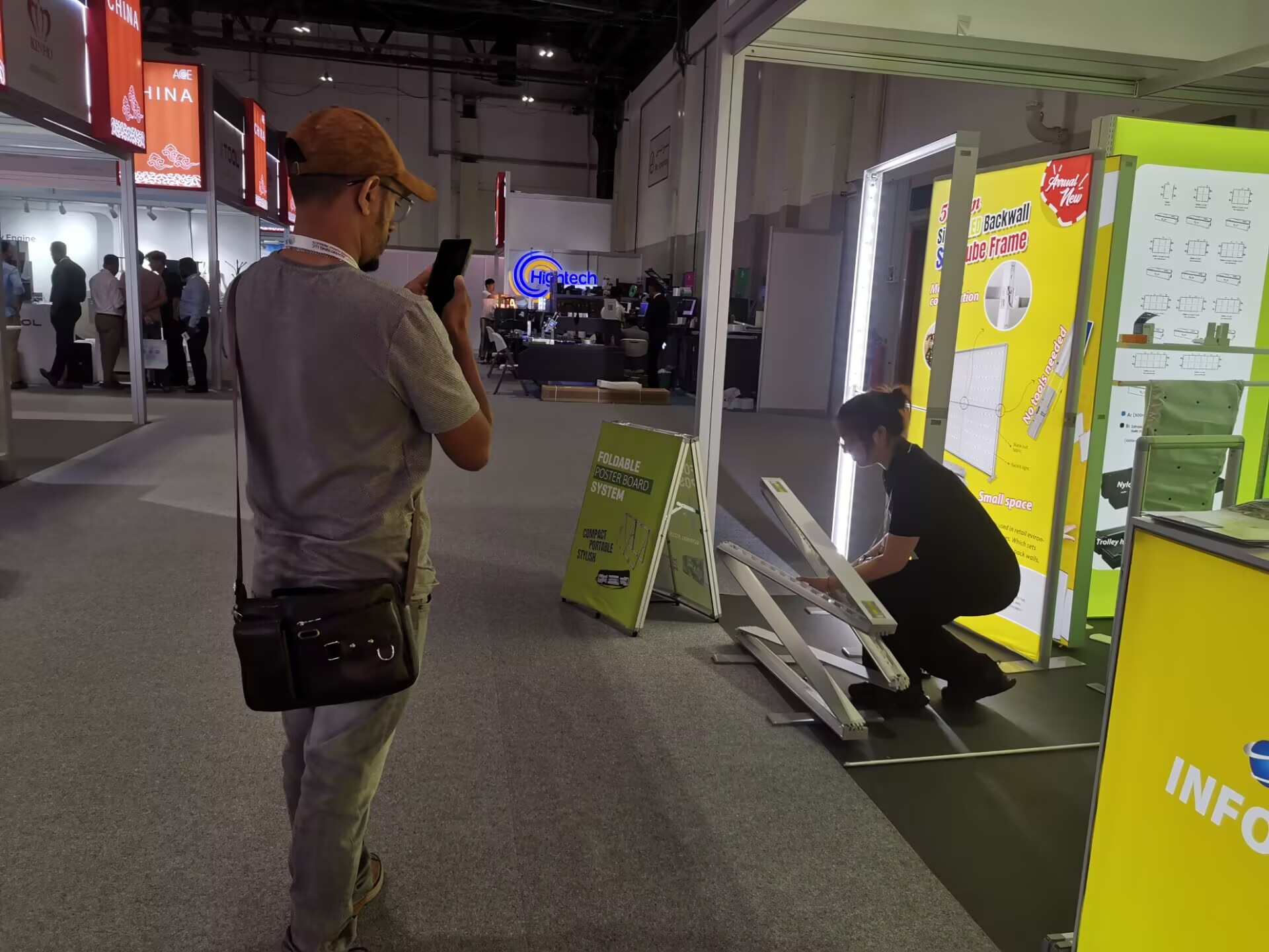 Folding Pop Up Light Box.jpg