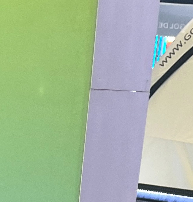 Aluminum Frame light box Structural details.jpg