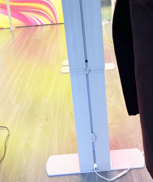retail light box AA Column assembly.png