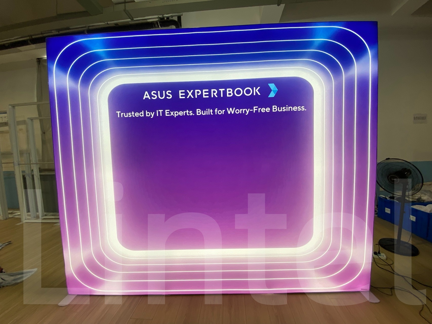 lightbox graphics.jpg
