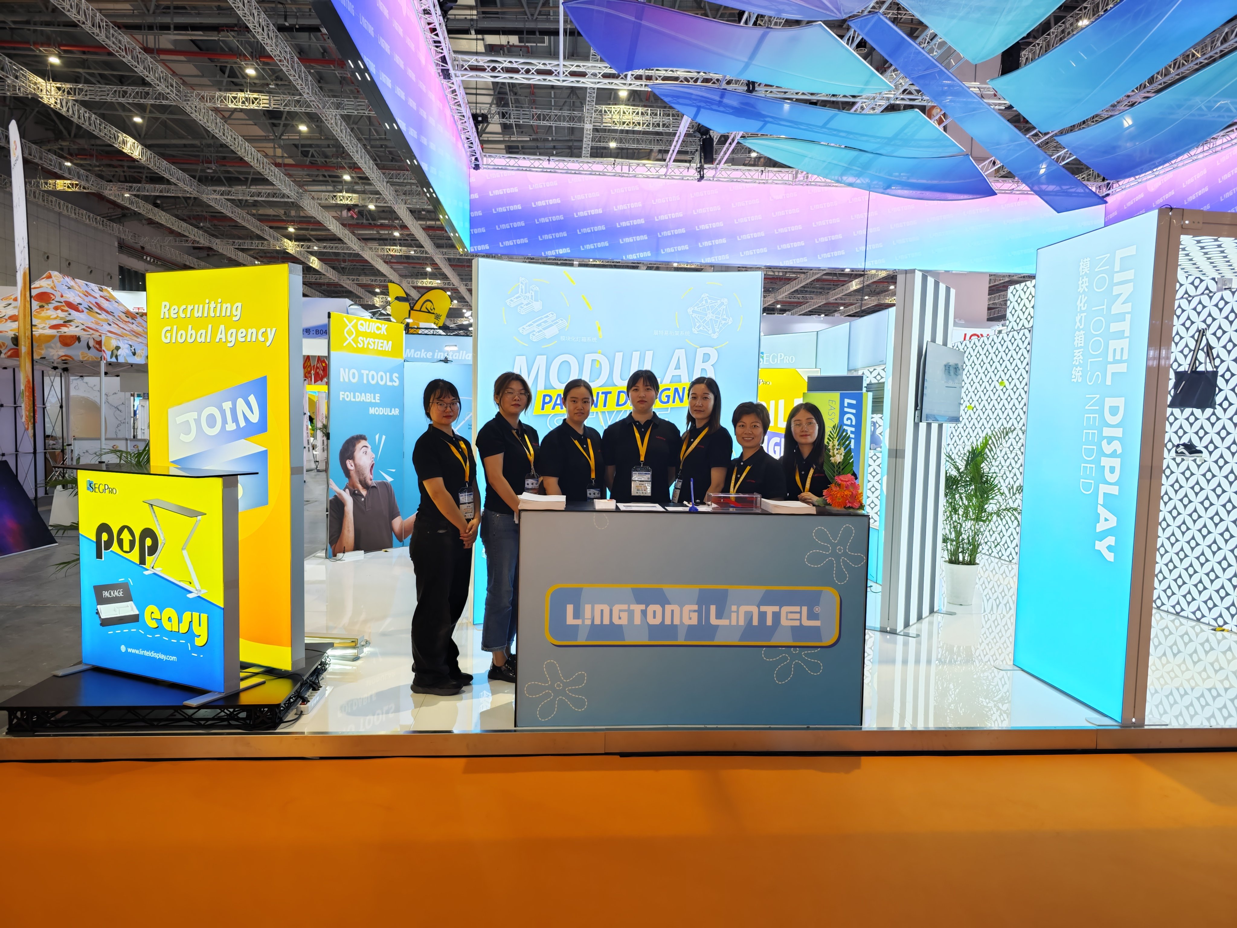 light box booth.jpg