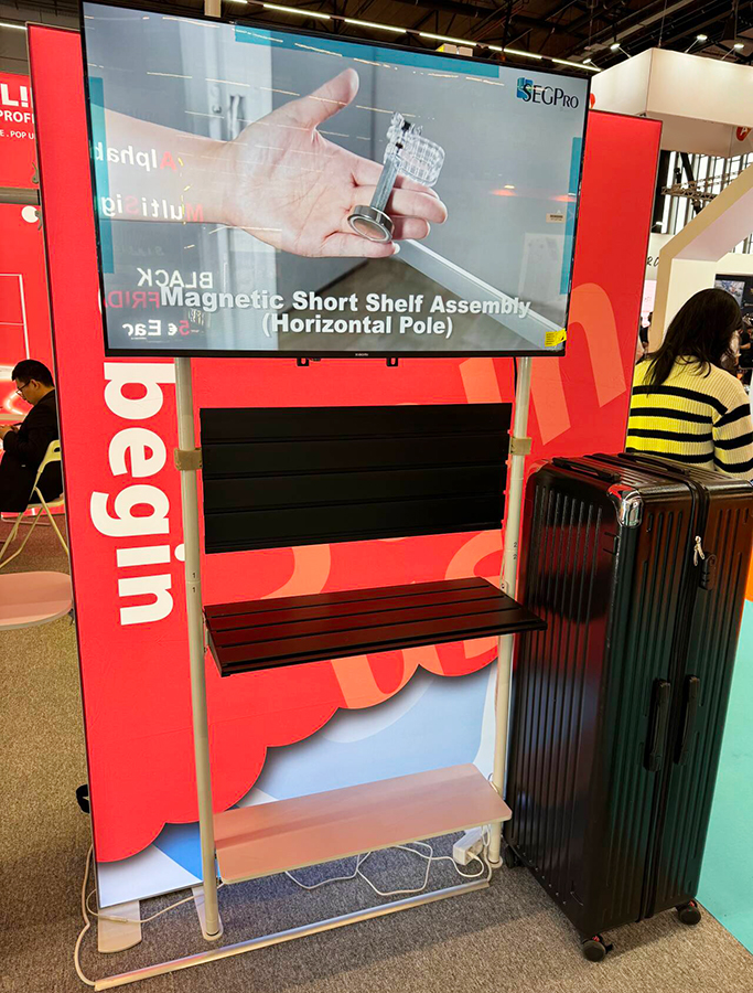 Lintel SEGPRO lightbox TV Holder.jpg