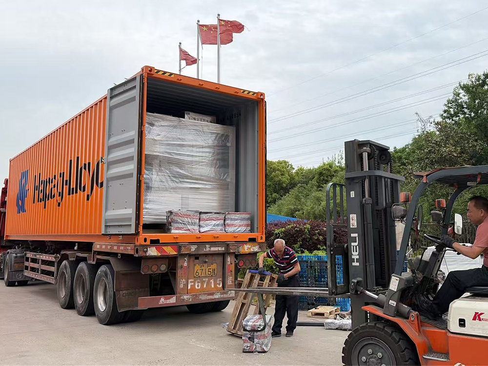 Successful Shipment 12,000 BPH Bottled Water Filling Line to Guinea.jpg