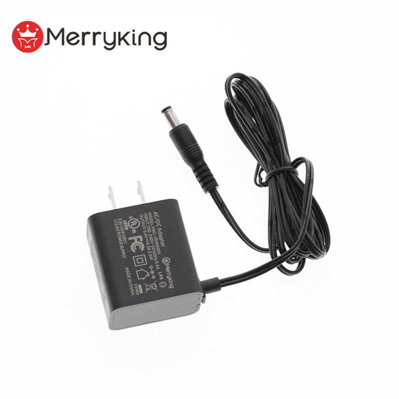 napájecí adaptér na zeď 12 V 1,5 A