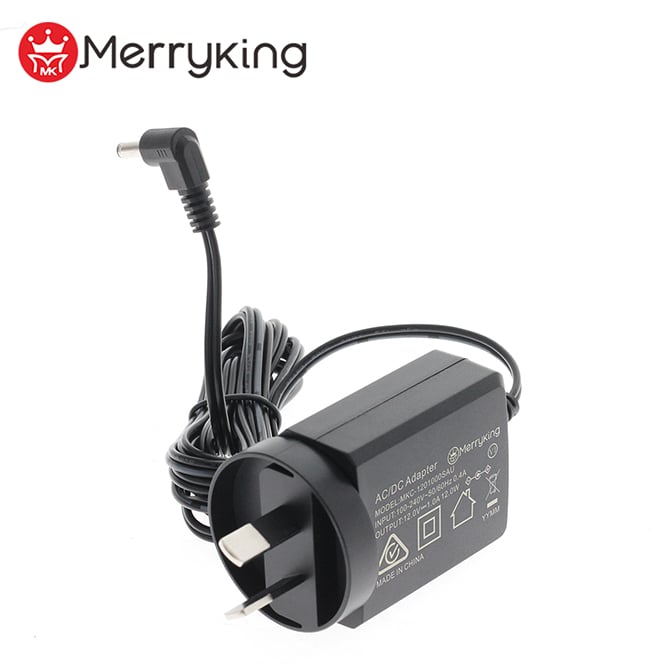 AU csatlakozós AC adapter 9V 2A-es tápadapter